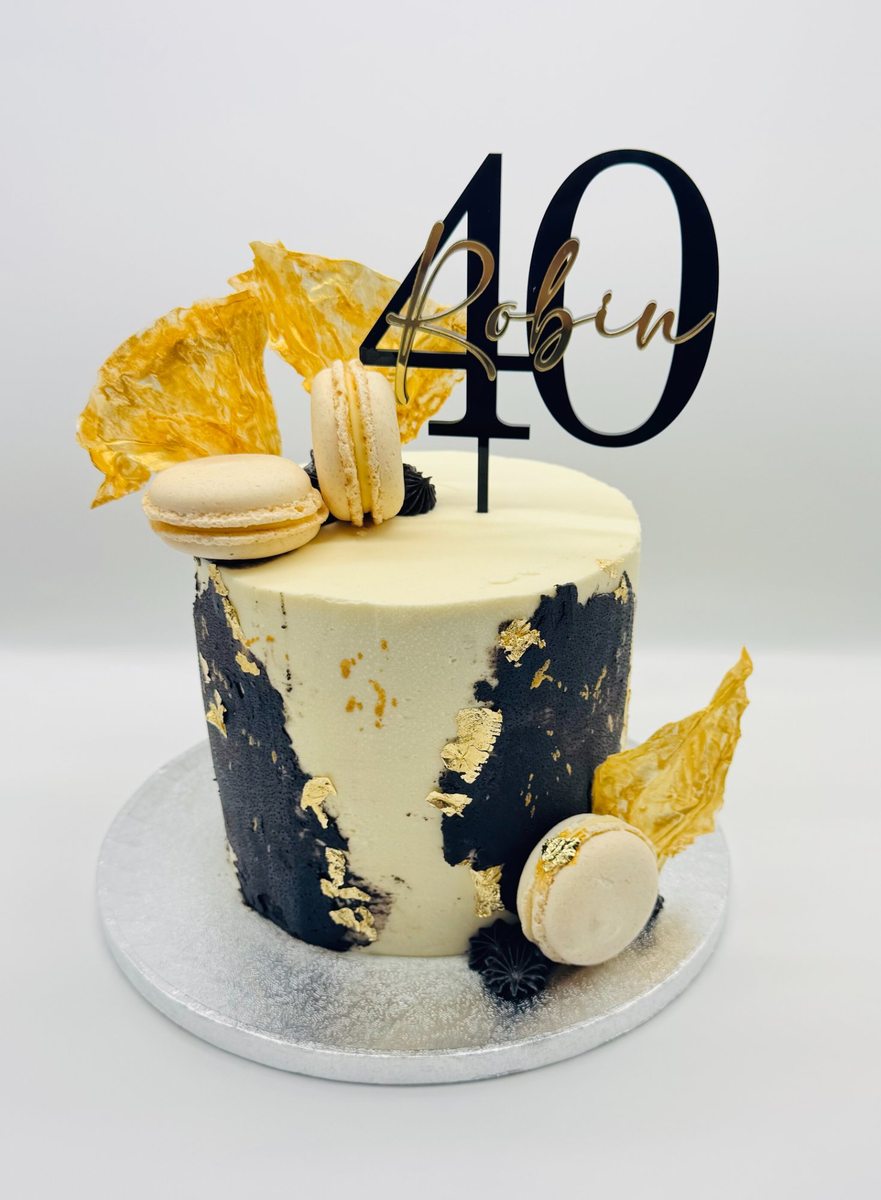 Black and gold 40th birthday cake