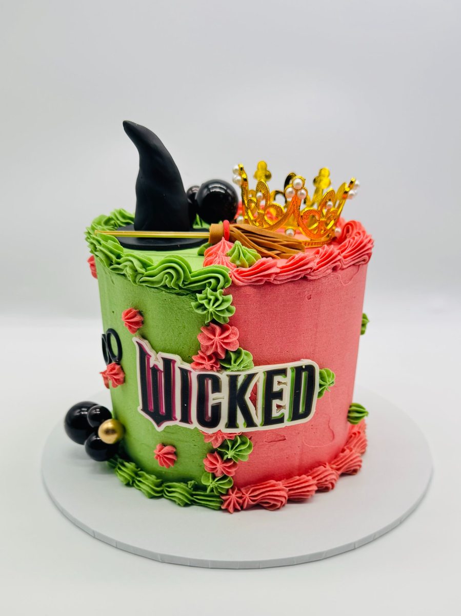 Wicked themed birthday cake